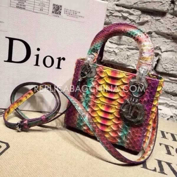 Replica dior pink bagReplica stylish handbagsReplica dior sneakers.